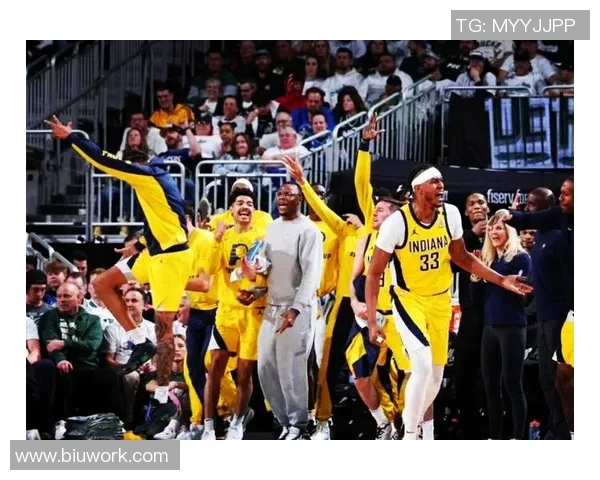 热火与步行者激战正酣球迷期待精彩对决与绝妙表现